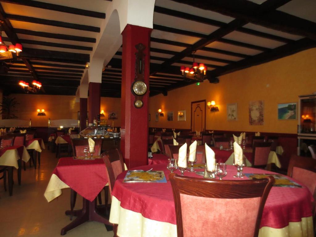 Salies-du-Salat Hotellerie Du Centre מראה חיצוני תמונה